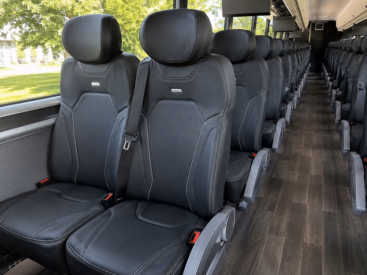 how the type of bus you choose changes charter bus prices in lincoln nebraska