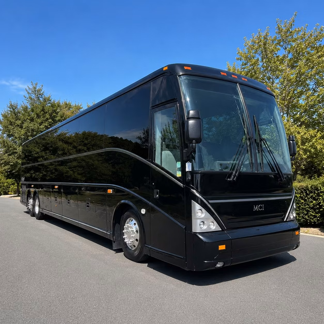 lincoln bus rentals for school field trips