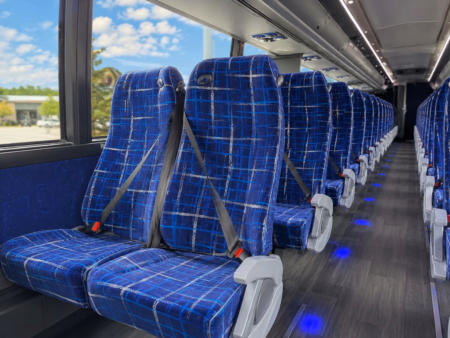 lincoln charter bus interior