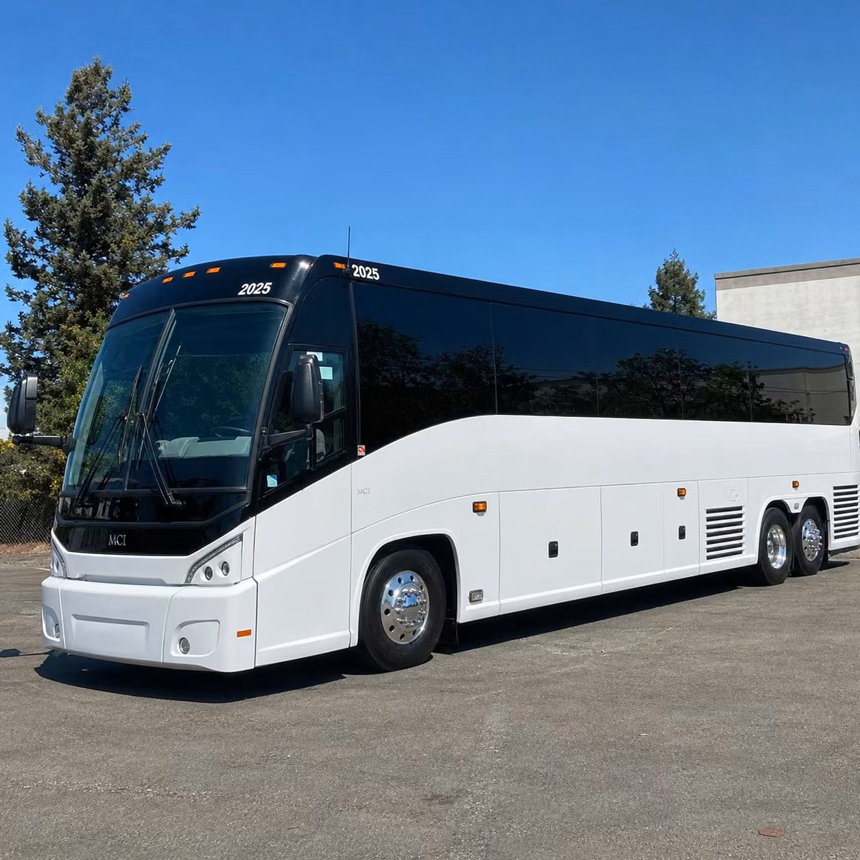 lincoln concert bus rentals for haymarket park and outdoor summer events